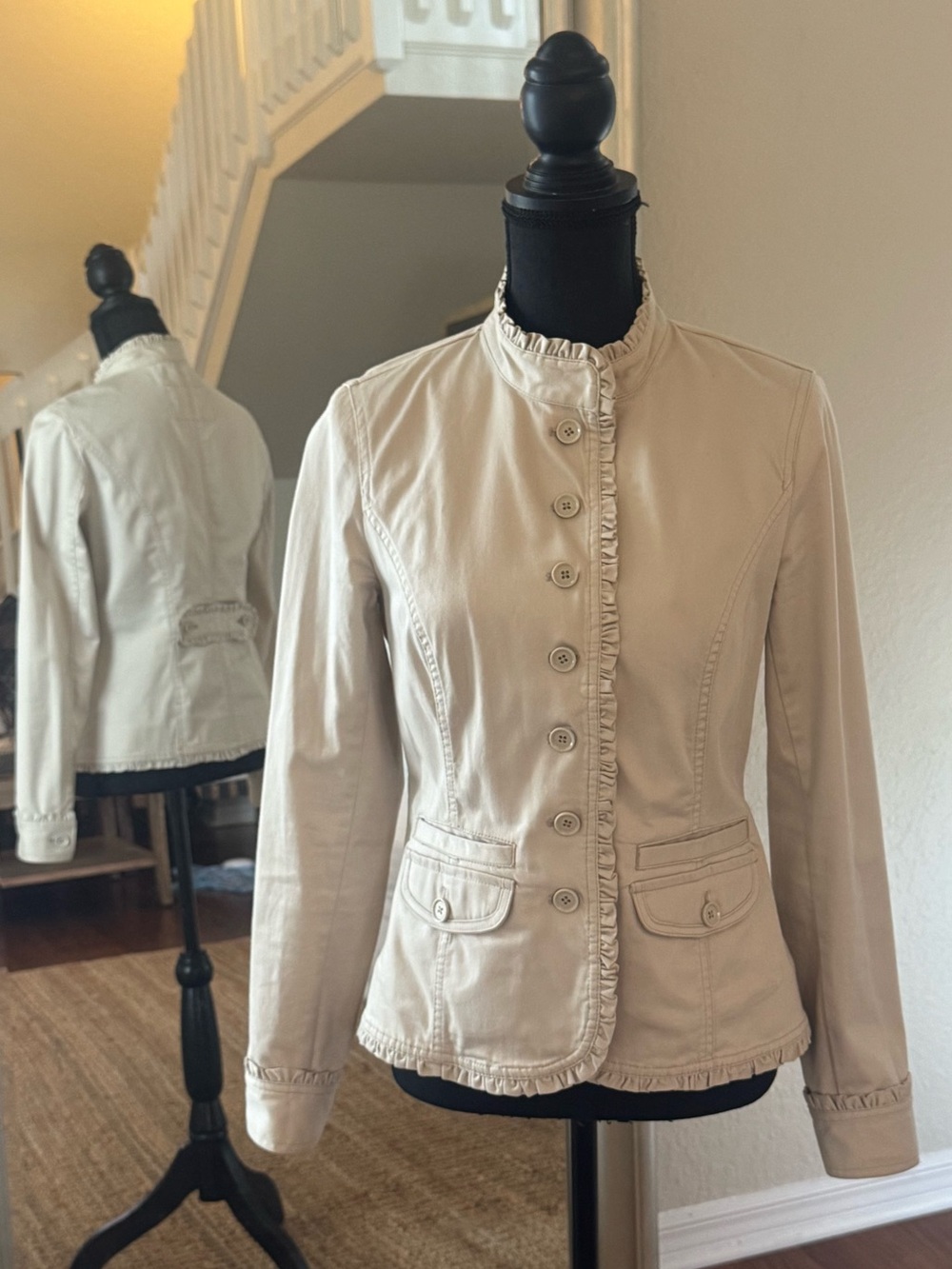 White House Black Market Cream Ruffle-Trim Stretch Jean Jacket new wo tags